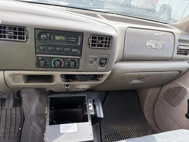 2004-ford-f250-image-16