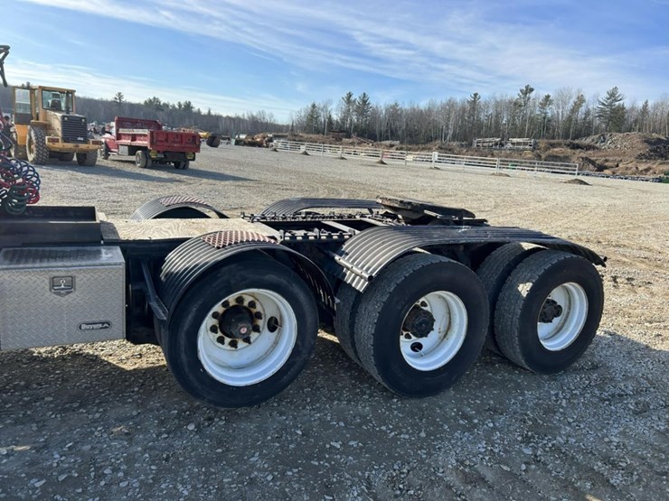 2003-massey-ferguson-8-image-15