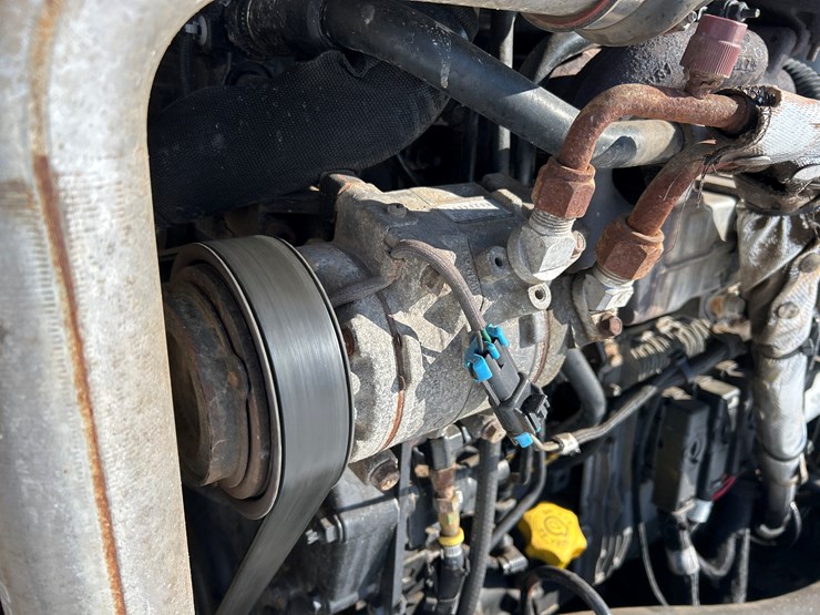 massey-ferguson-8-image-52