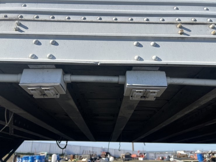 1976-comet-s/a-office-trailer-image-15