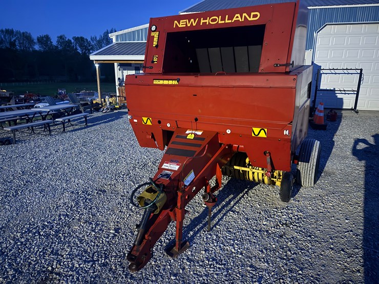 new-holland-640-image-2