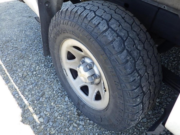 2017-chevrolet-silverado-1500-image-17