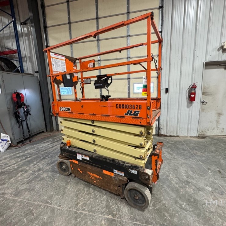 2019 JLG 1932R