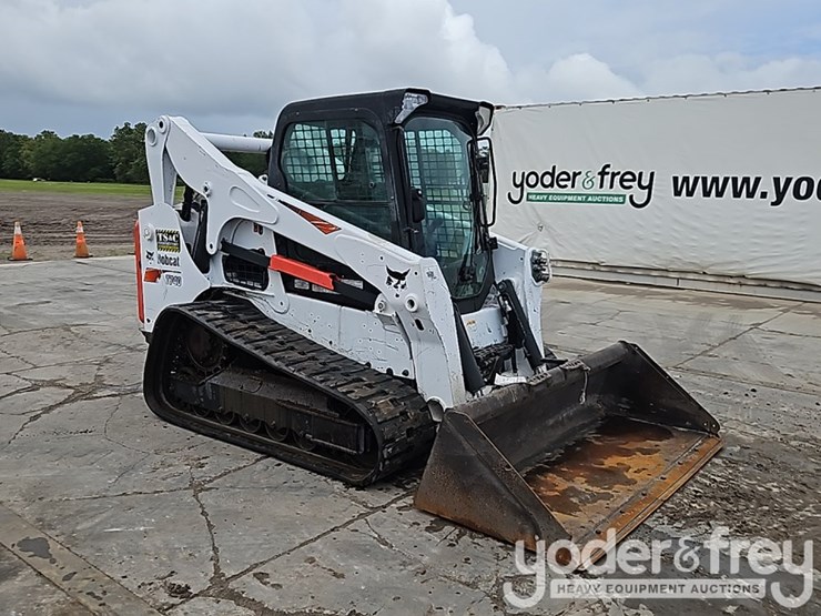 2019-bobcat-t740-image-6