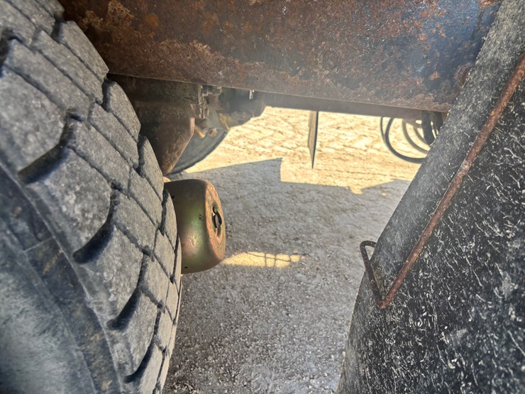 2006-international-7600-image-97