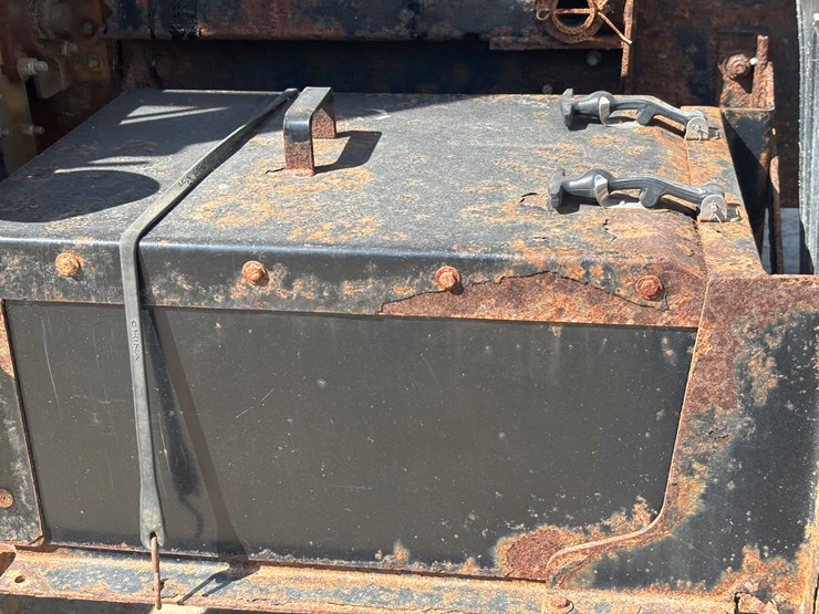 2006-international-7600-image-69