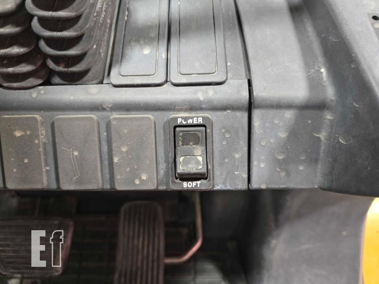 2021-caterpillar-gp25n-image-20