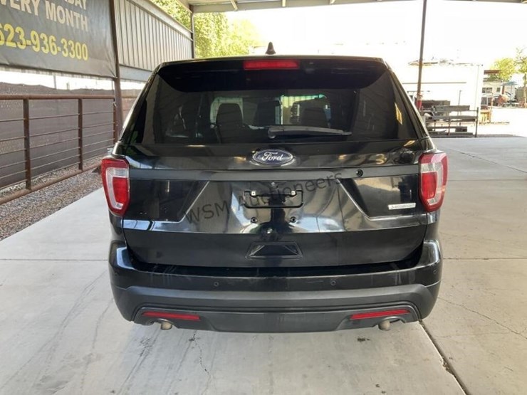 2017-ford-explorer-suv-image-6