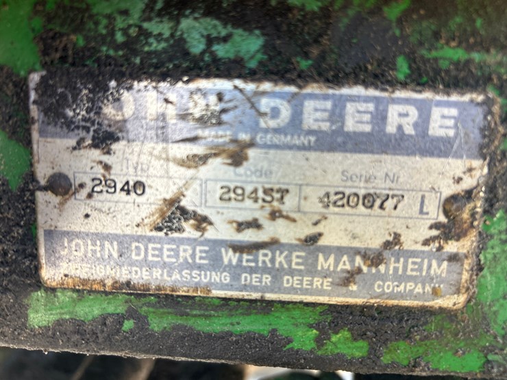 john-deere-2940-image-11