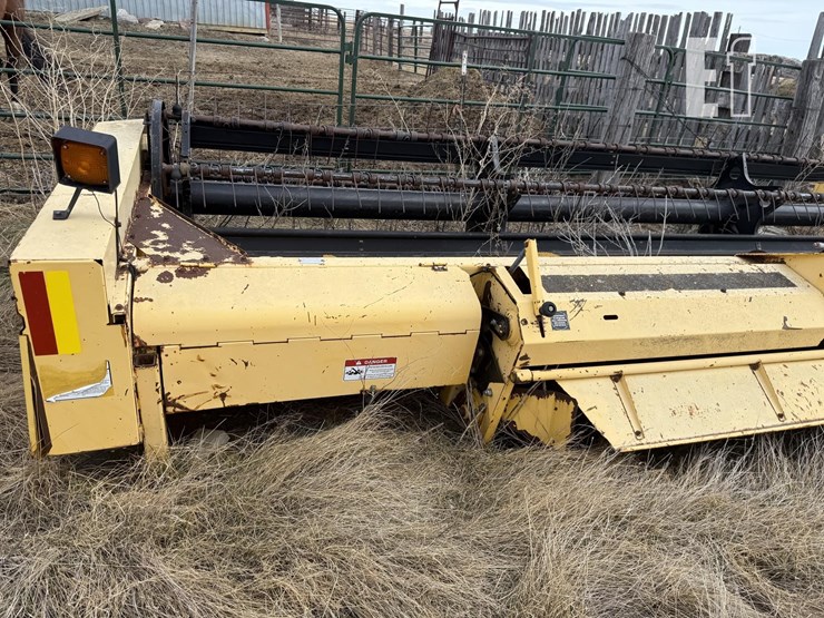 new-holland-2300-image-1