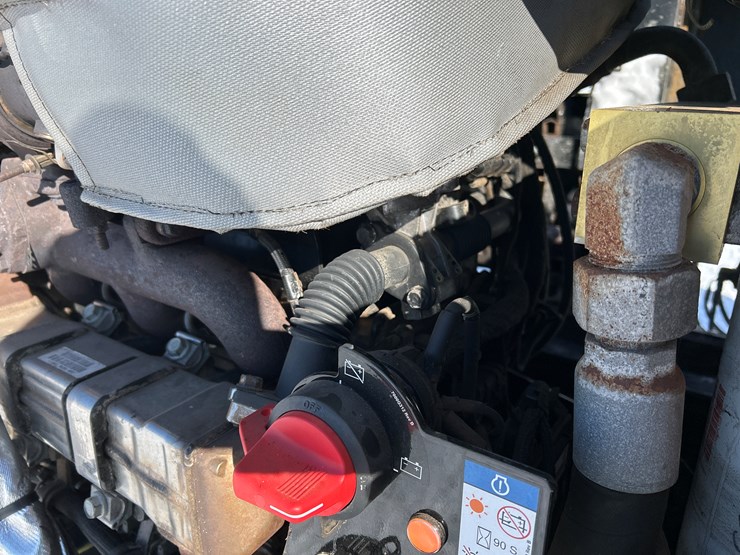 massey-ferguson-8-image-56