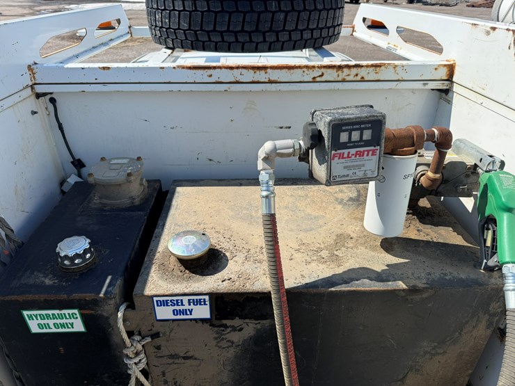 #1060-•-2015-ram-5500-heavy-duty-service-truck-image-18