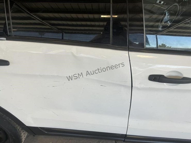 2014-ford-explorer-image-10