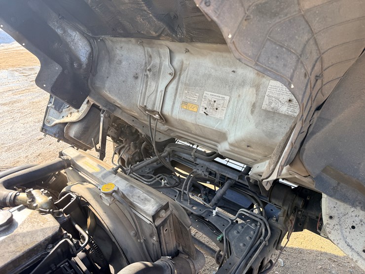 2001-isuzu-npr-image-50