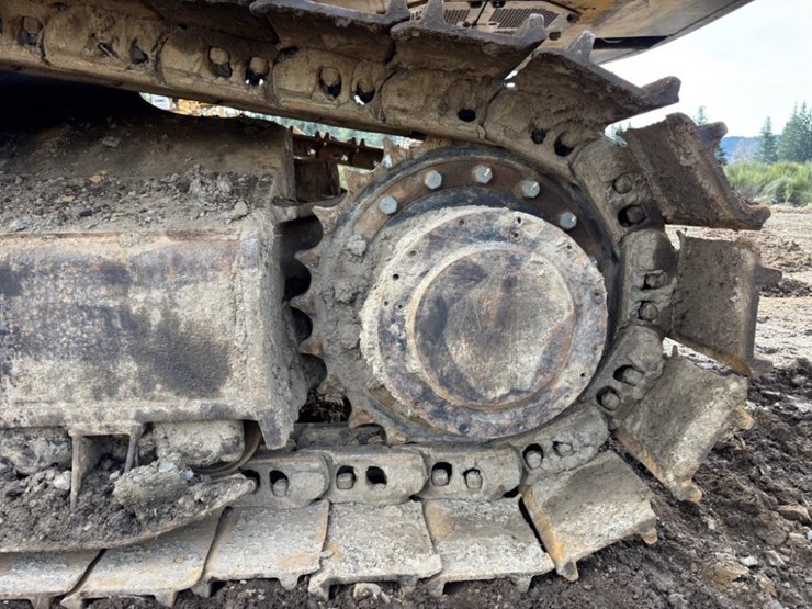 caterpillar-330c-image-11