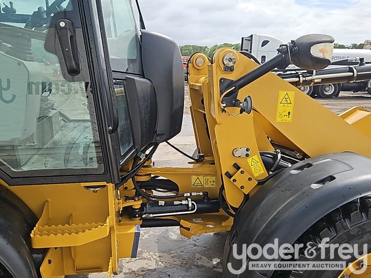 2014-caterpillar-907h2-image-8