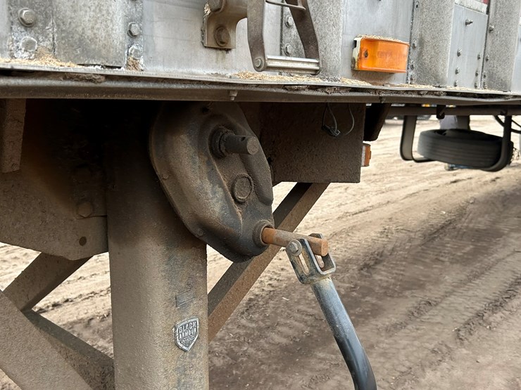 2000-wilkens-walking-floor-image-18