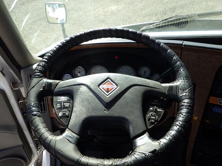 2012-international-prostar-image-30