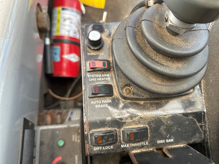 2007-timberpro-tf830-image-58