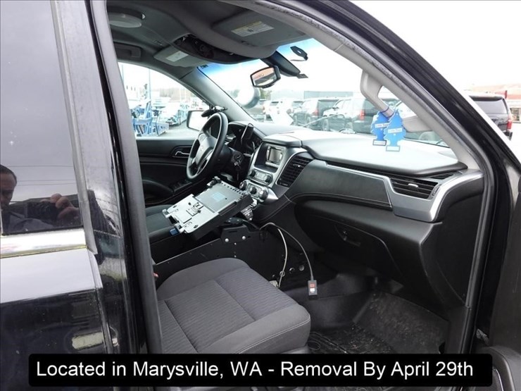 2017-chevrolet-tahoe-image-6