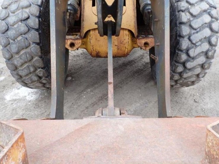 2006-deere-624j-image-26