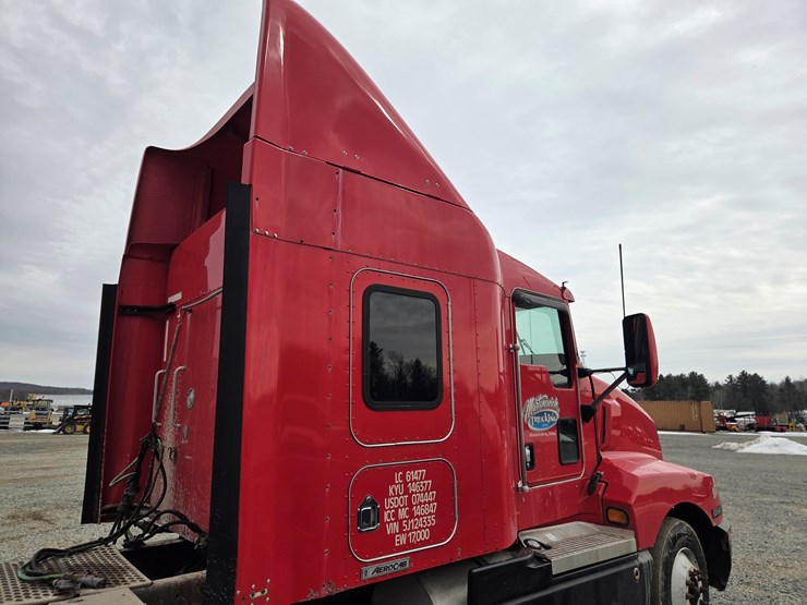 2005-kenworth-t600-image-16