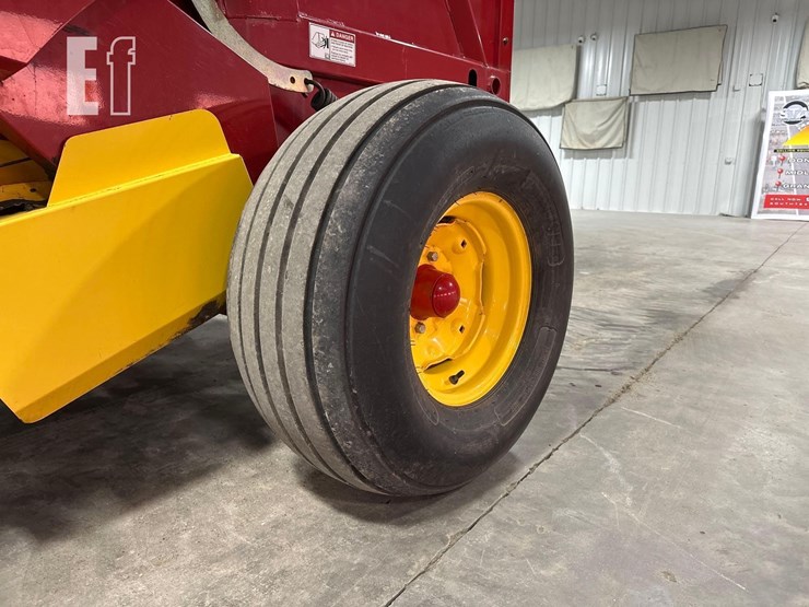 2015-new-holland-roll-belt-450-image-20