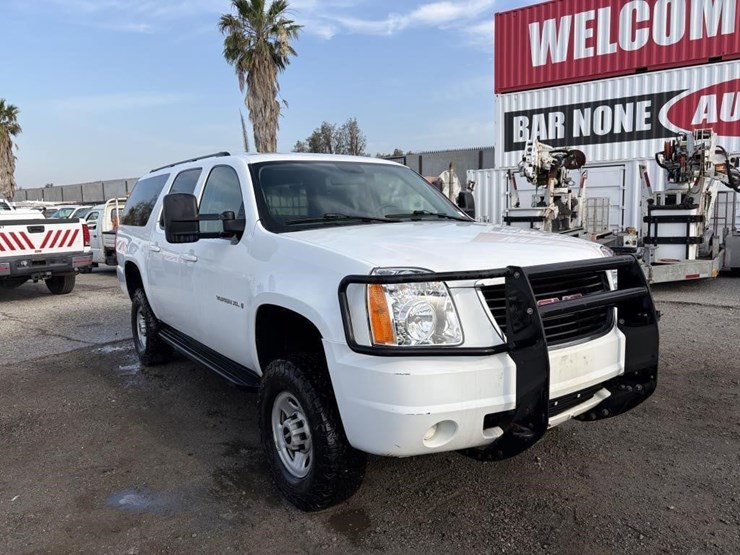 2009-gmc-yukon-image-2