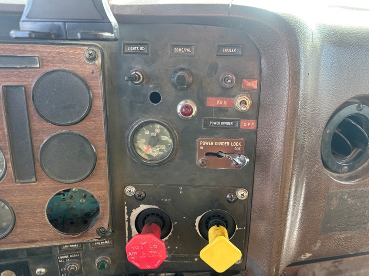 1986-international-f9370-image-27