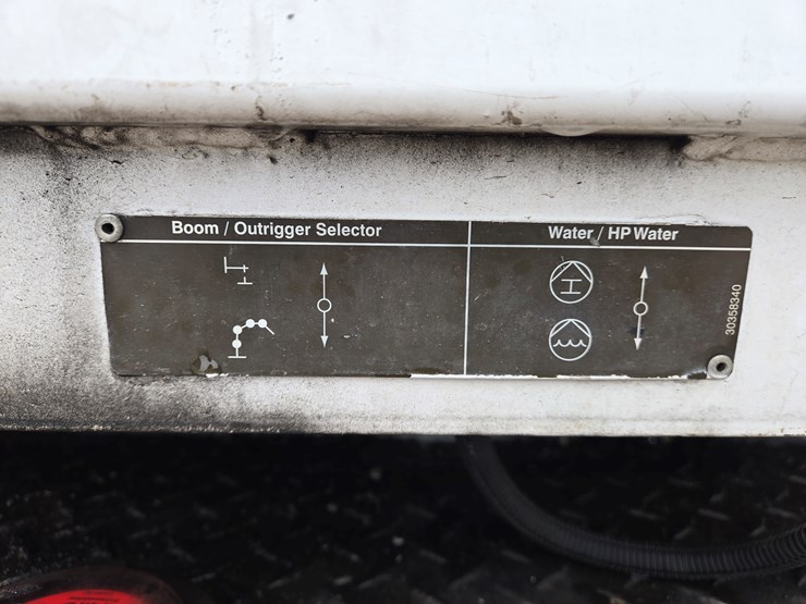 massey-ferguson-8-image-25