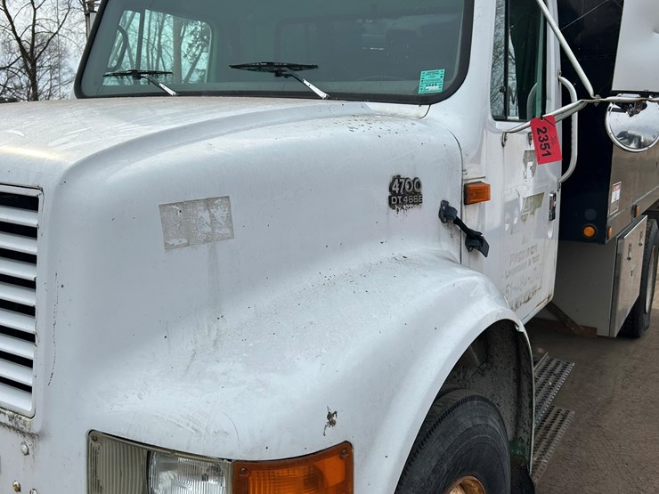 1996-international-4700-image-9