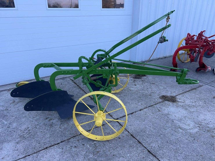 john-deere-2-image-2