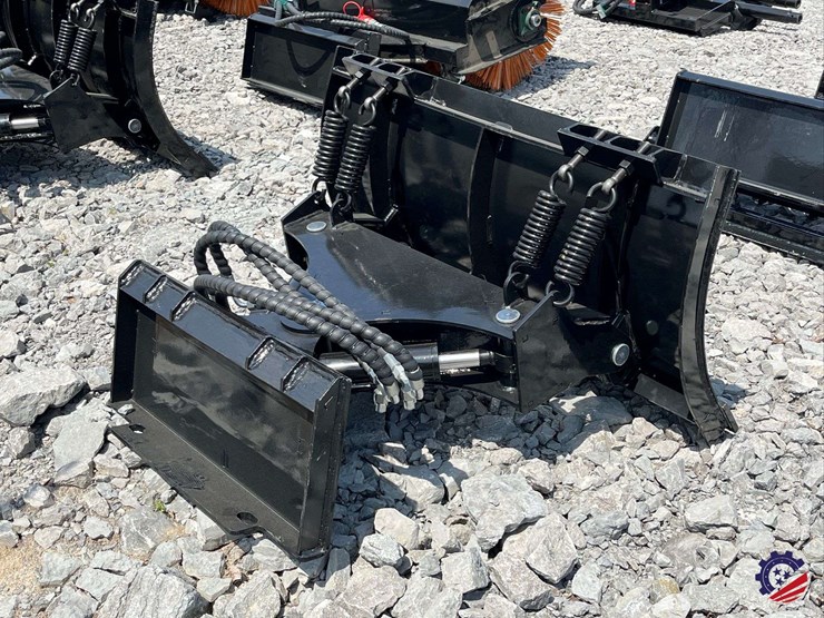 unused-2026-ce-40"-snow-blade-attachment-image-5