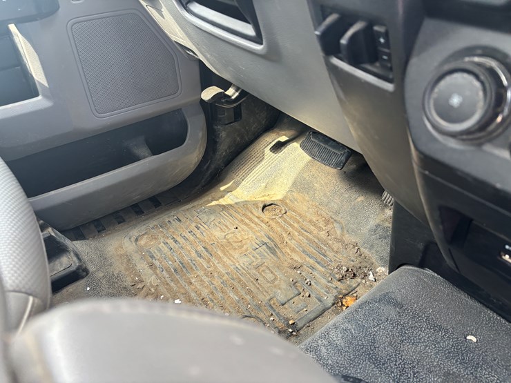 2017-ford-f350-image-48