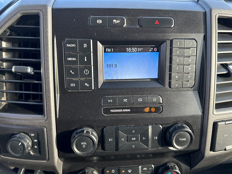 2021-ford-f550-image-72