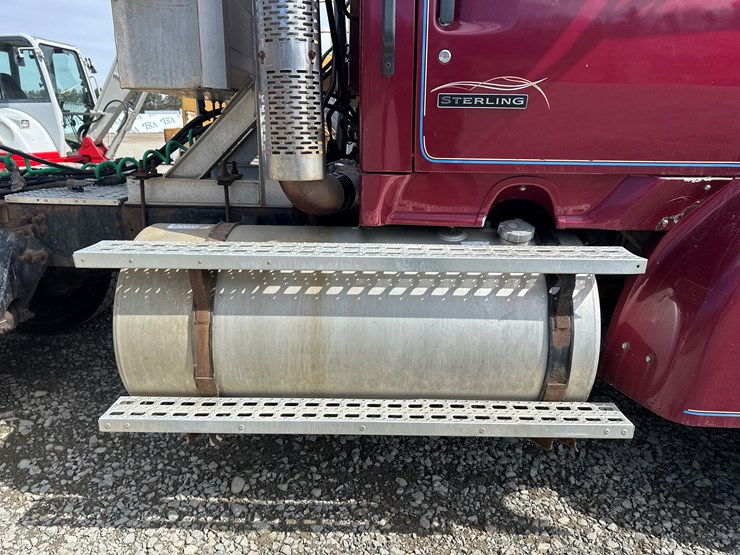 2001-caterpillar-c15-image-21