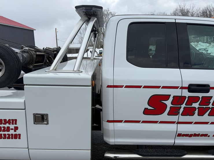 2018-ford-f550-image-40