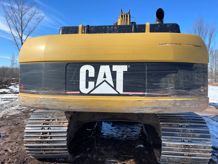 caterpillar-330c-image-22