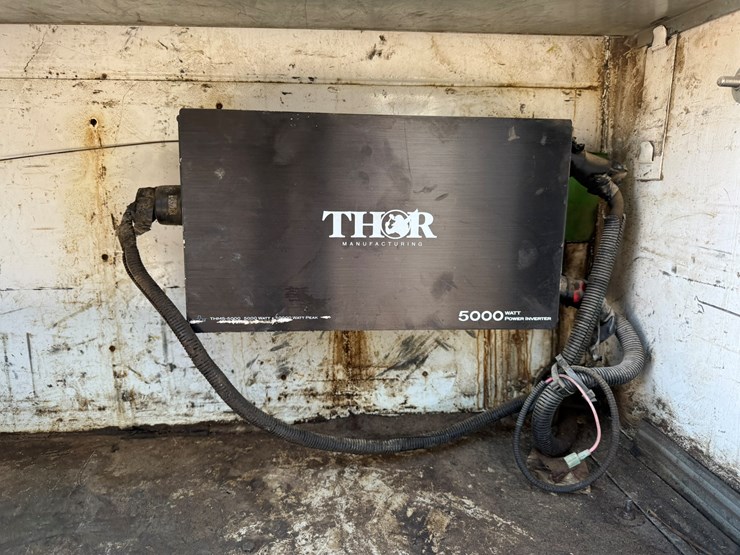 2012-ford-f550-xl-image-29