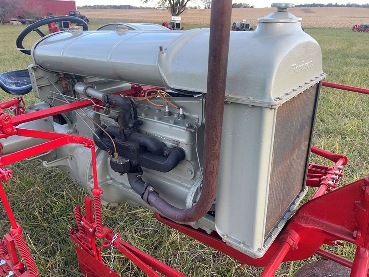 1927-fordson-tractor-image-11