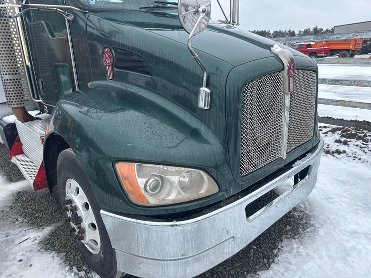2008-kenworth-t370-image-10