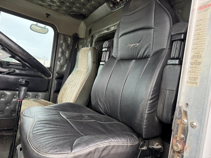 1995-kenworth-t600-image-35