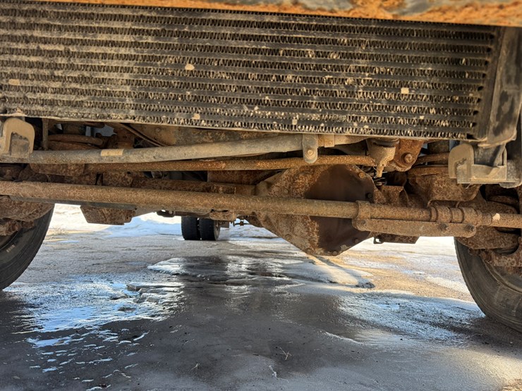 #1061-•-2016-ram-5500-heavy-duty-service-truck-image-18