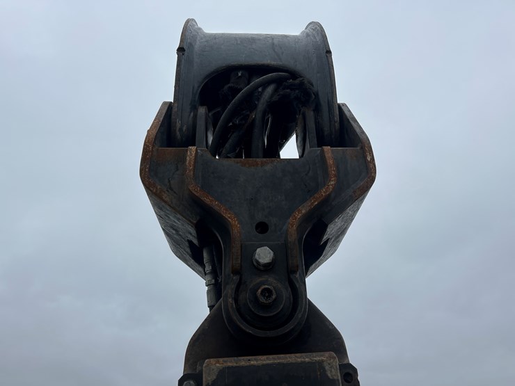 massey-ferguson-8-image-36