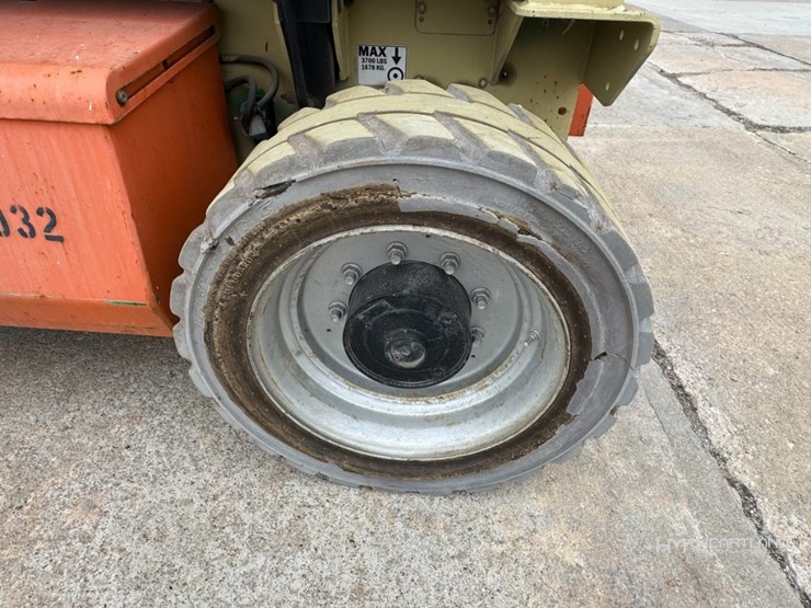 2006-jlg-4069le-image-11