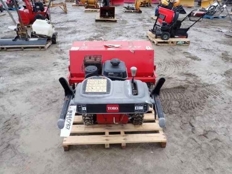 toro-power-broom-36-in.-walk-behind-rotary-broom-image-5