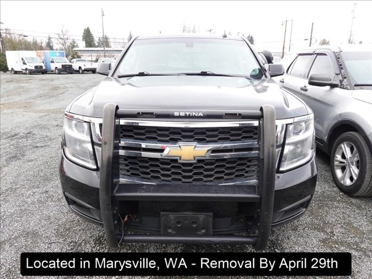 2017-chevrolet-tahoe-image-17