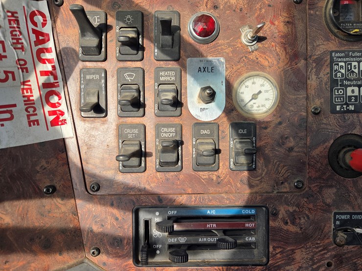 1998-international-paystar-5000-image-69