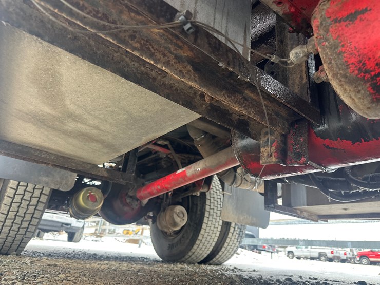 2008-kenworth-t370-image-56