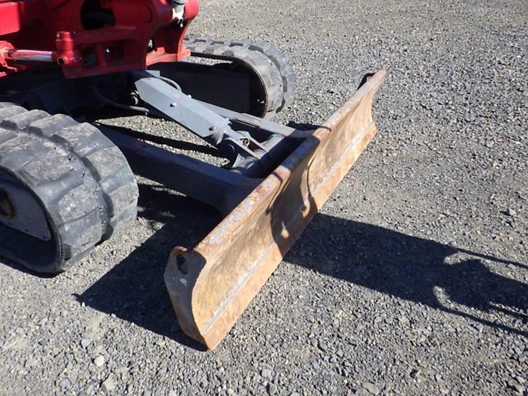 takeuchi-tb260-image-33